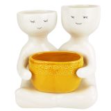 Sale Friends holding a pot Planter Musta